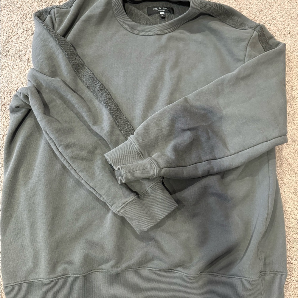 Men's Gray Sweater